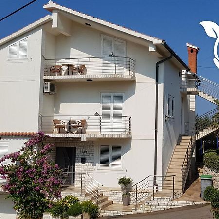 Apartmani Lidija Лопар Экстерьер фото