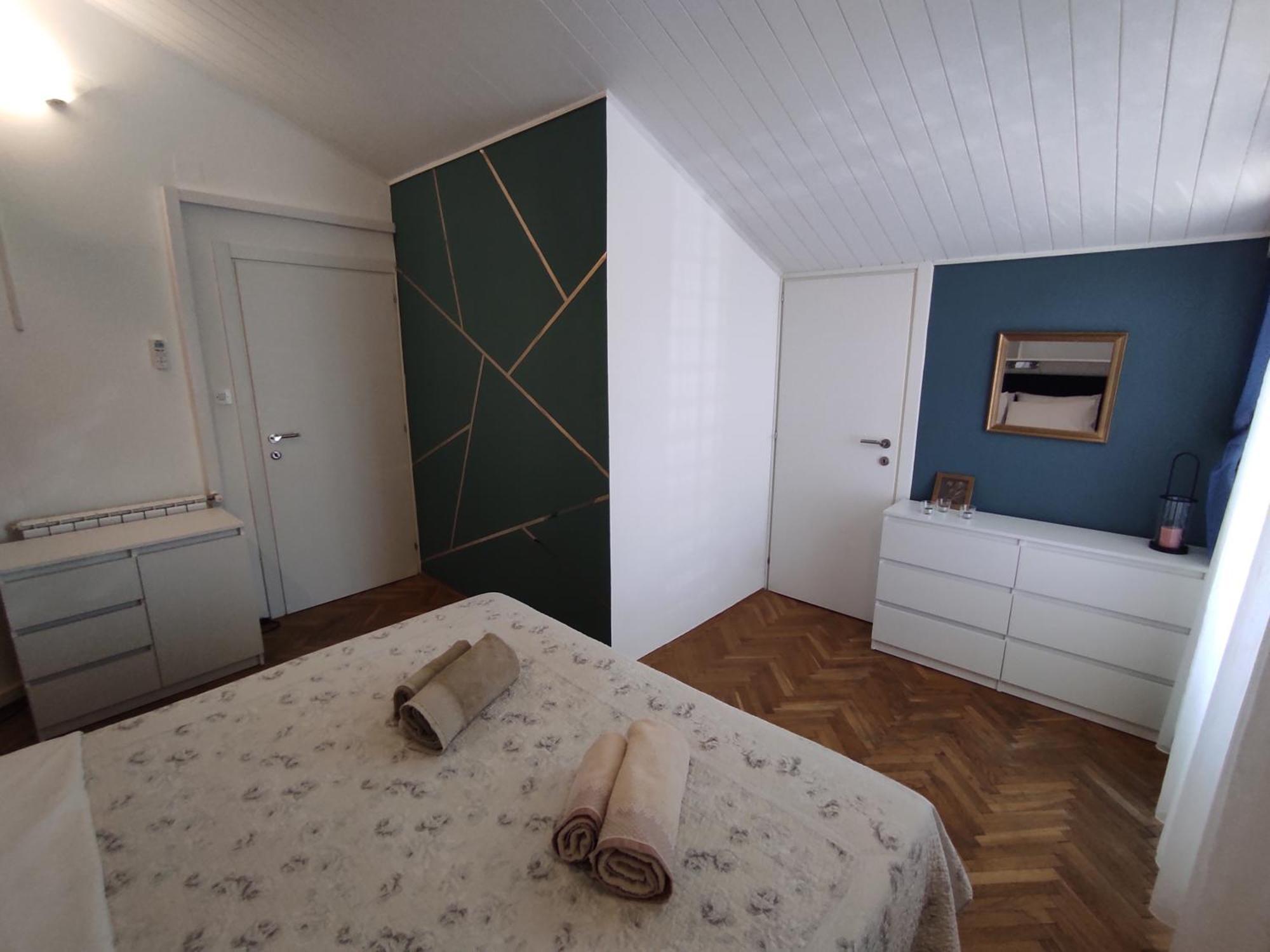 Apartmani Lidija Лопар Экстерьер фото