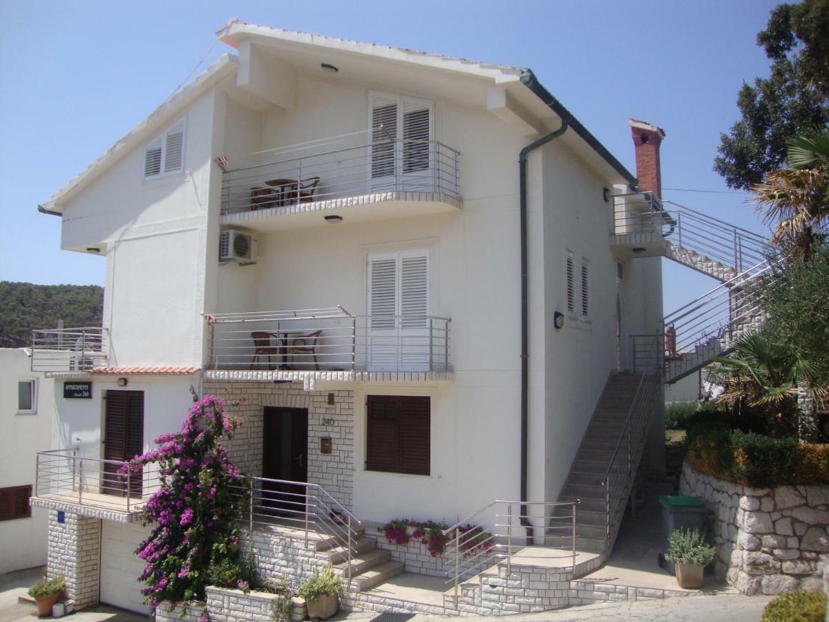 Apartmani Lidija Лопар Экстерьер фото